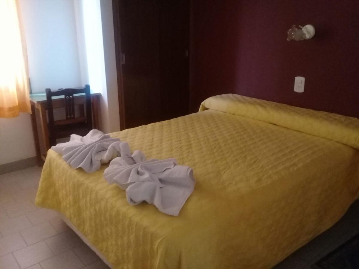 Hotel Daives Termas de Rio Hondo Bagian luar foto